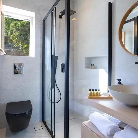 Villa Islets Seafront Boutique Nydri (Lefkada)