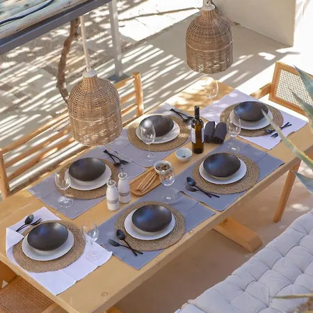 Islets Seafront Boutique Villa *